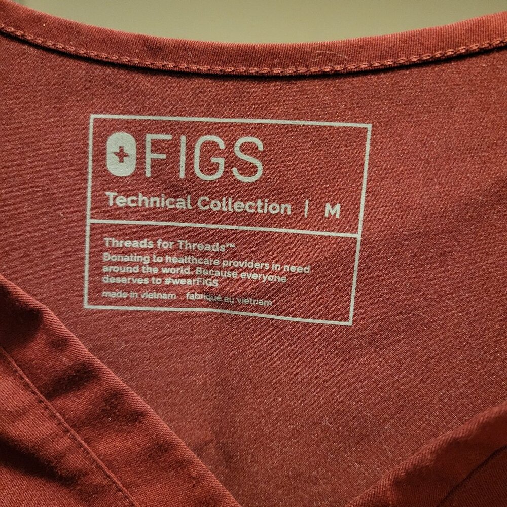FIGS scrub top